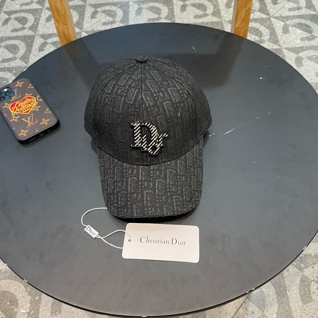 Christian Dior Caps